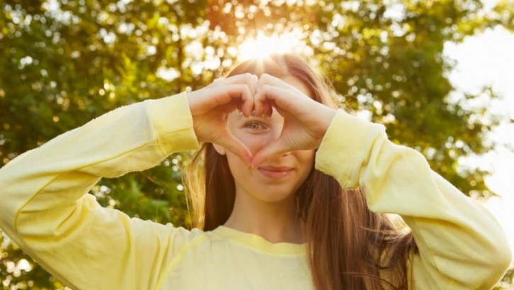 Myopia is prevalent among school-aged children in North America at 42%. @ Emma Kim / Getty Images